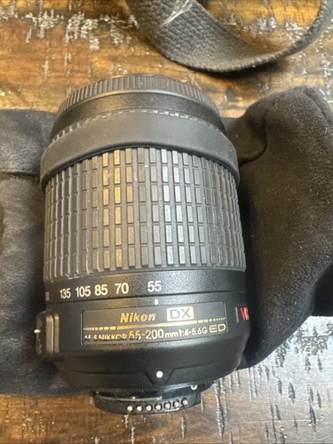 Nikon 200mm f 4 - af-s, f/4-5.6